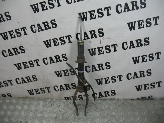 Передний правый амортизатор GS1D34700G MAZDA