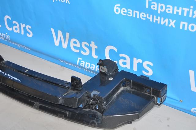 LR038530 LAND ROVER Кронштейн бампера переднего центральный купить в Днепр