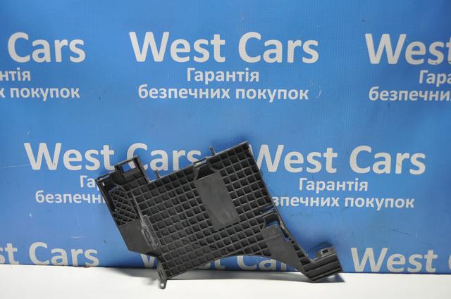 LR044484 LAND ROVER Кронштейн (адаптер) крепления фары передней левой купить в Тернополь