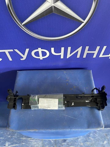 Кронштейн радиатора левый A0995040700 MERCEDES
