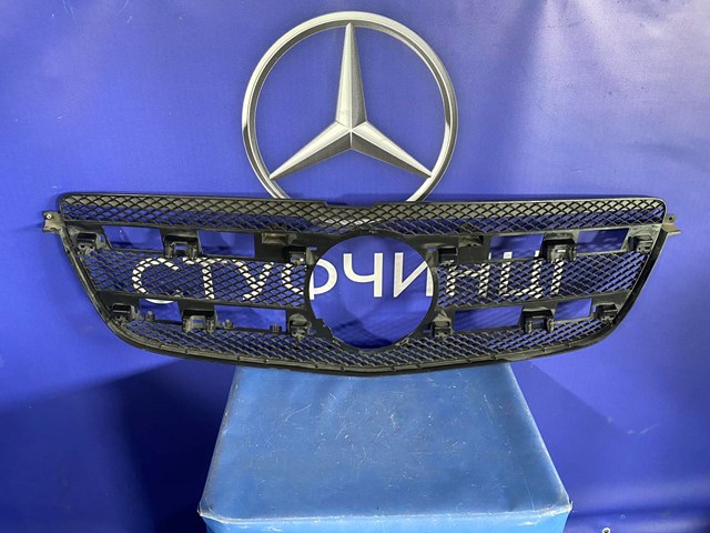 Облицовка радиатора A1668850054 MERCEDES