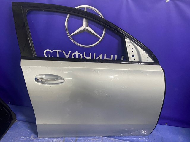 Пассажирская передняя дверь A1677200600 MERCEDES