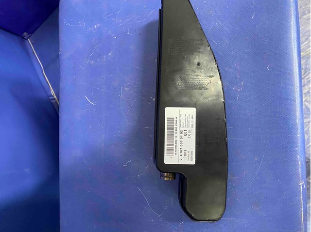 Подушка безопасности AIRBAG спинки сиденья, правого A1678605402 MERCEDES