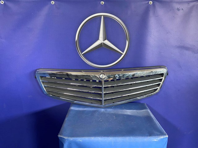 Решетка A2048801283 MERCEDES