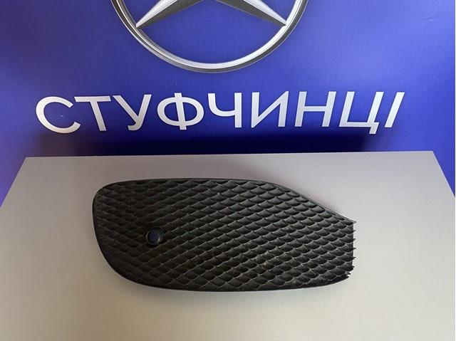 Решетка переднего бампера, левая A2138851500 MERCEDES