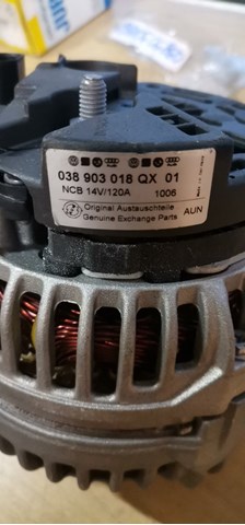 27,8 vag original  генератор  оригинал (не большая трещина в крышке см.фото 2) 038903018QX