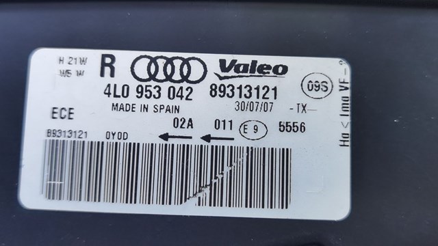 Поворотник правый 4L0953042 VAG