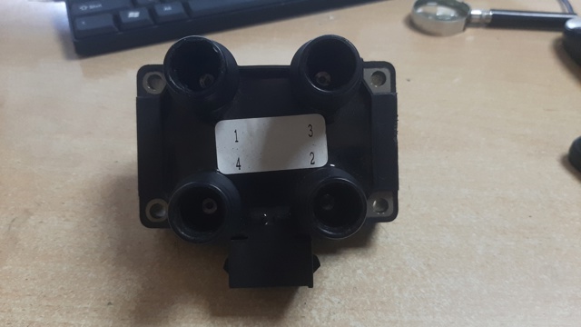 Катушка зажигания 6860288 FORD