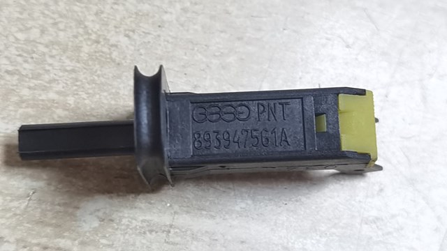 Концевик 893947561A VAG