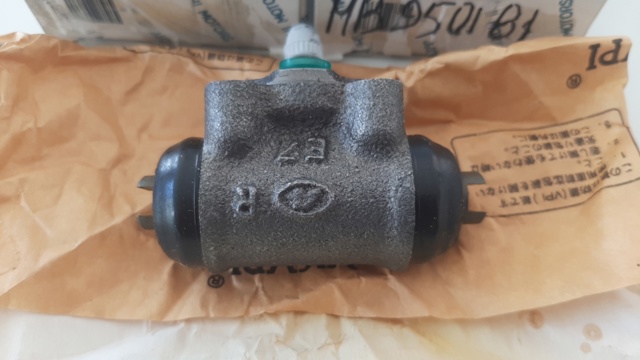 MITSUBISHI MB950181 Цилиндр тормозной колесный в наличии Хмельницкий
