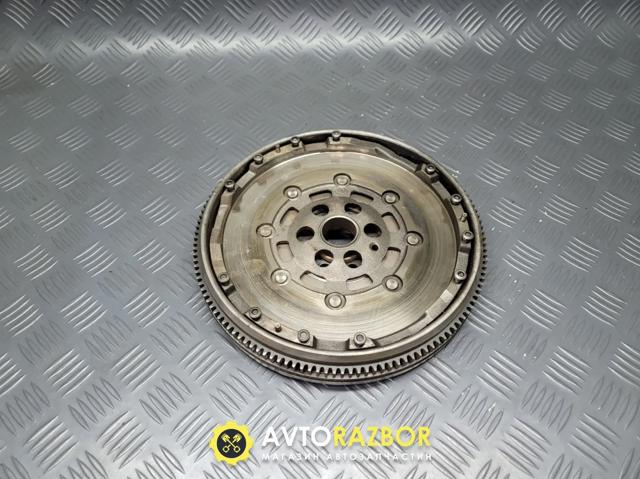 Демпферный маховик 038105264J VAG
