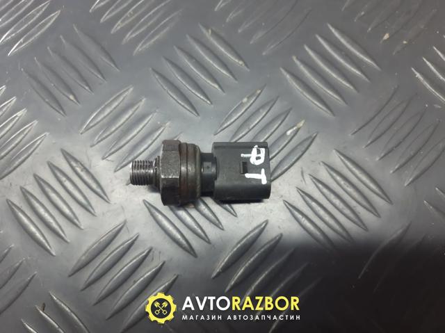 Датчик давления топлива 06E906051E VAG