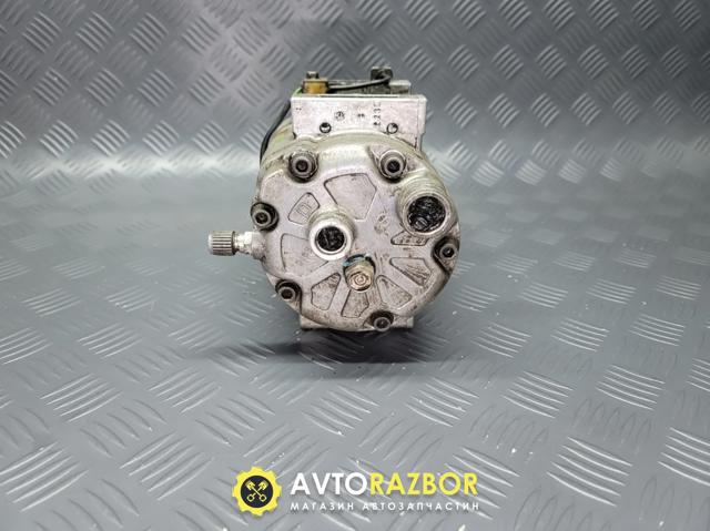 077260803AC VAG Компрессор кондиционера купить в Полтава