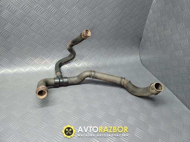 Патрубок радиатора охлаждения нижний 1351ZQ PEUGEOT