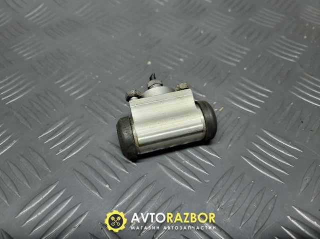 Тормозной цилиндр Ford Fiesta