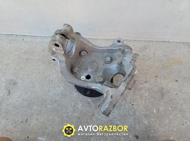 31216760954 BMW Цапфа передняя правая купить в Львов