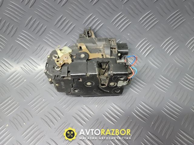 Запор кабины 3B2837015AK VAG