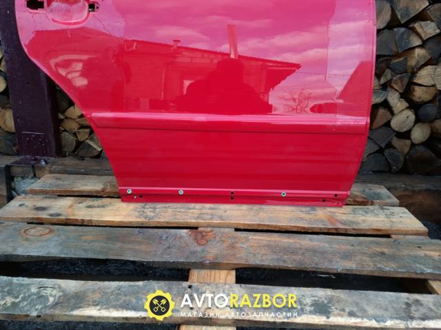 Дверь пассажирская задняя правая 3B9833052AC VAG