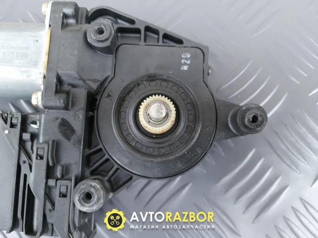 VAG 3B9839752CD в наличии Запорожье