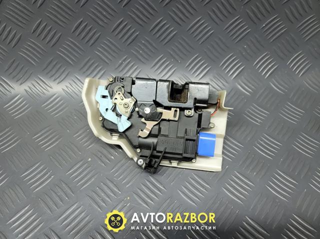 3D2837016J Замок двери передней правой купить Чернигов