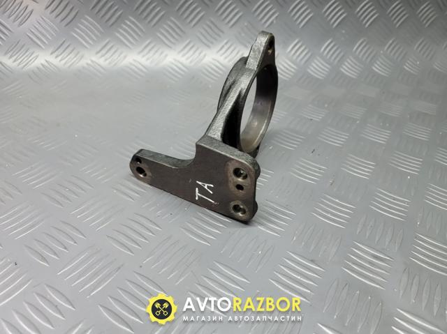TOYOTA 4345705030 Опора подвесного подшипника передней полуоси в наличии Сумы