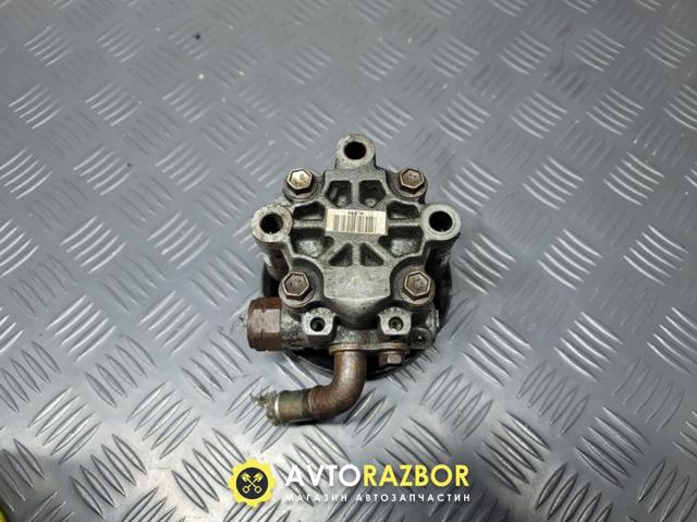 Насос гидроусилителя руля (ГУР) 4431005100 TOYOTA