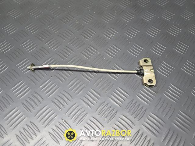 Трос стояночного тормоза передний 464100F010 TOYOTA