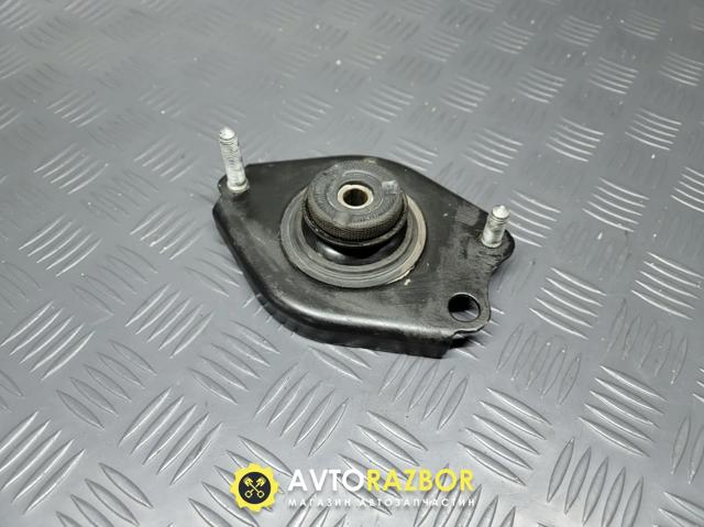 Подушка амортизатора заднего, левого 487600F010 TOYOTA