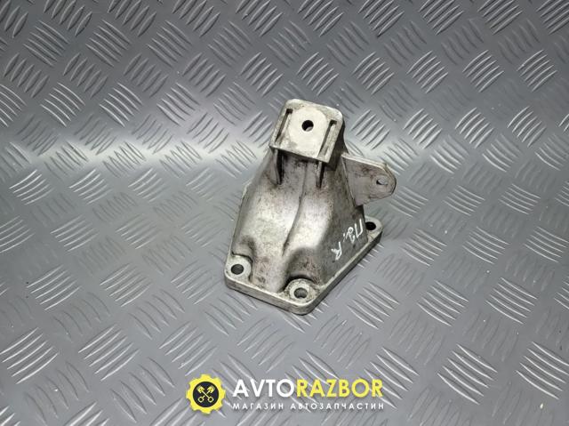4B0199308 VAG Кронштейн подушки (опоры) двигателя правой купить в Львов