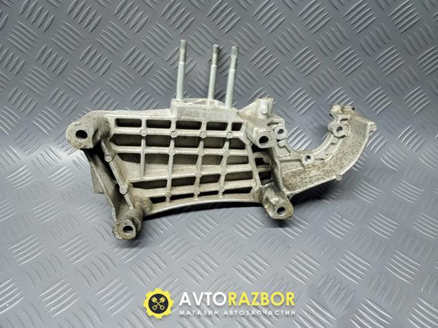 FIAT 55208369 Кронштейн подушки (опоры) двигателя правой в наличии Харьков
