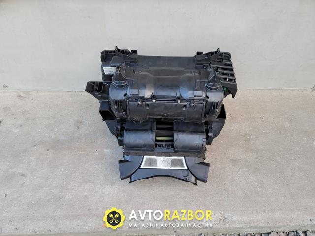 BMW 64116921068 в наличии Ровно
