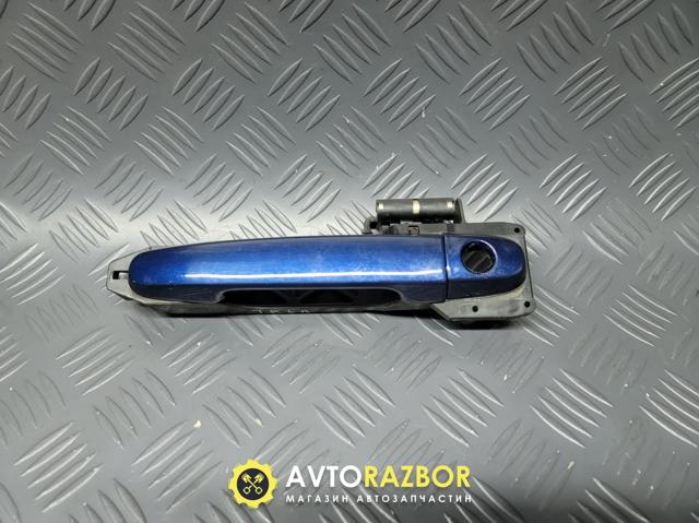 Держатель наружной ручки двери, передней левой 6920202040 TOYOTA