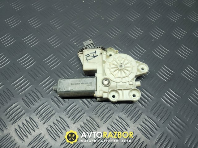 Стеклоподъемник Toyota Avensis