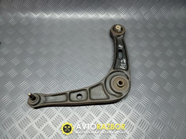 Рычаг передней подвески нижний, правый Renault Laguna 1