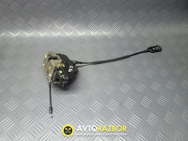 Замок передней пассажирской двери 8200000662 RENAULT