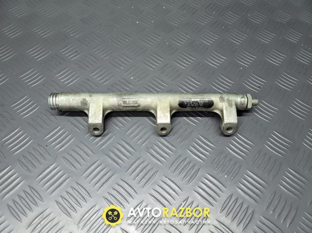 Распределитель топлива (рампа) 8200023961 RENAULT