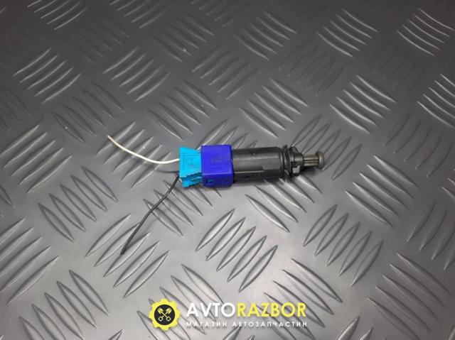 RENAULT 8200110895 Датчик включения стопсигнала в наличии Черновцы