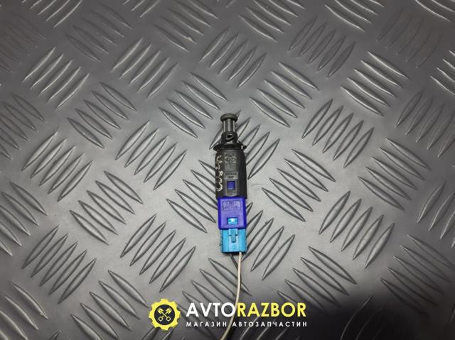 8200110895 RENAULT Датчик стоп сигнала купить в Черкассы