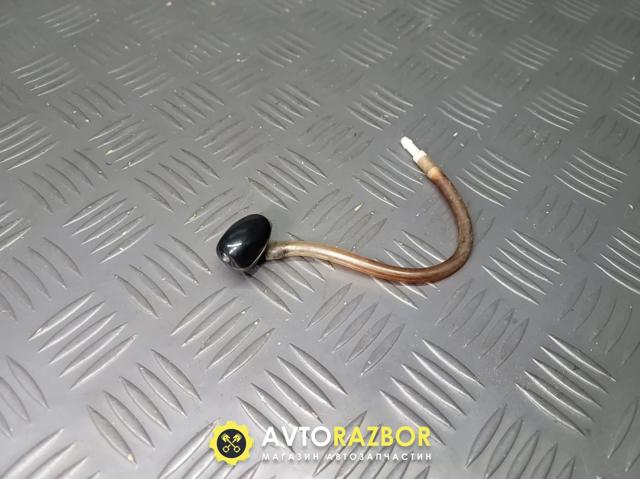 Форсунка омывателя заднего стекла 8539105050 TOYOTA