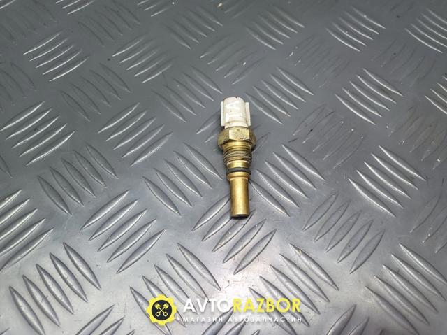 Термовыключатель вентилятора радиатора Тойота Авенсис 2