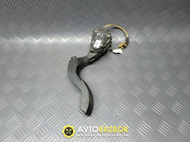 Педаль акселератора 8D1721523 VAG