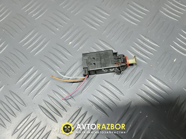 GM 90590574 Датчик стоп сигнала в наличии Житомир