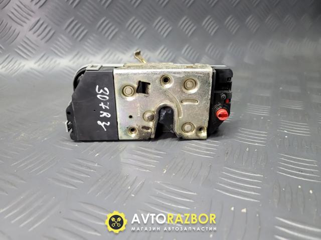 9138 C0 Peugeot/Citroen Замок двери задней правой
