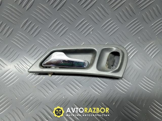 Облицовка внутренней ручки двери, задней, левой A20373703887241 MERCEDES