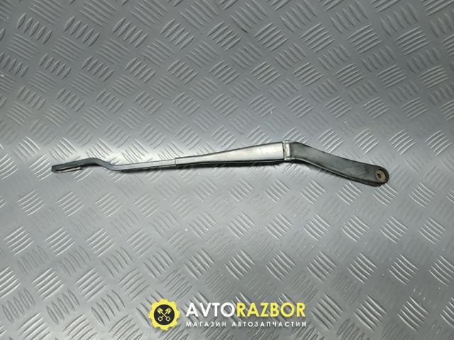Рычаг-поводок стеклоочистителя лобового стекла Mercedes C