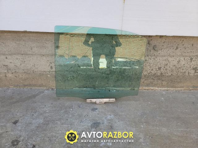 Стекло двери задней левой A2107300118 MERCEDES