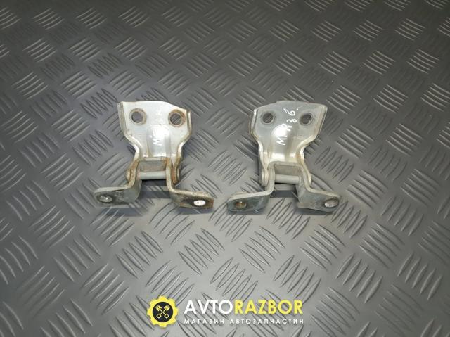 Петля задней правой двери B01A72210B MAZDA