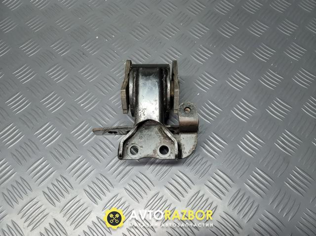 Опора двигателя B25E39070C MAZDA