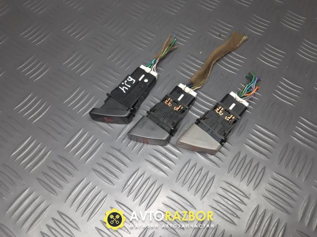 Аварийная кнопка B25E664H000 MAZDA