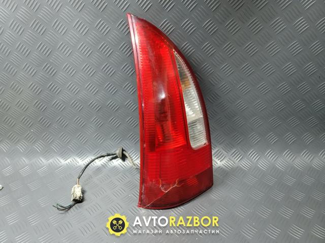 Накладка под задний фонарь, левый CB0251160A MAZDA